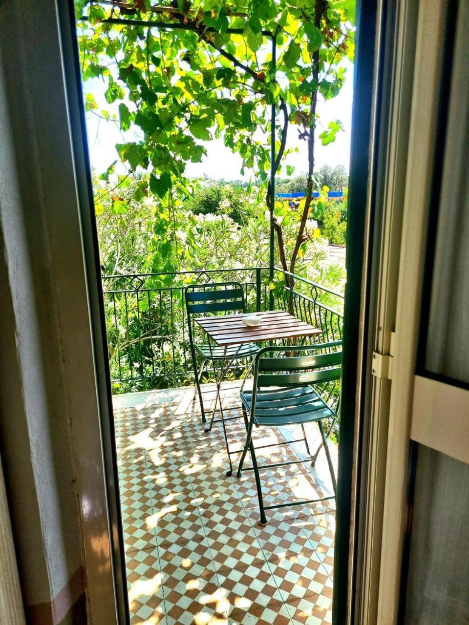 Casa Cambini Bed & Breakfast Marina di Massa Bagian luar foto